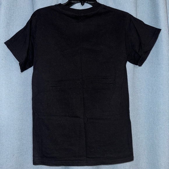 Big Bang Theory BAZINGA! Superhero Graphic tee!! - Picture 4 of 4